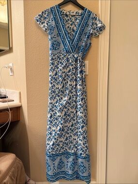 Amazon Essentials Blue & White Floral Wrap Maxi Dress